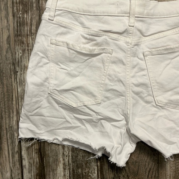 Daze White Denim Women Shorts Size 29 - Picture 7 of 11